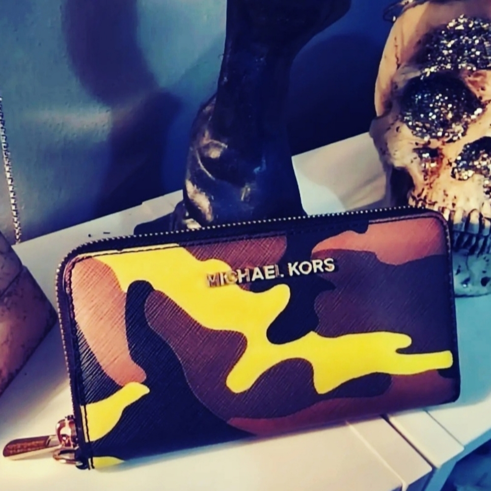 Michael kors acid yellow camo wallet clutch